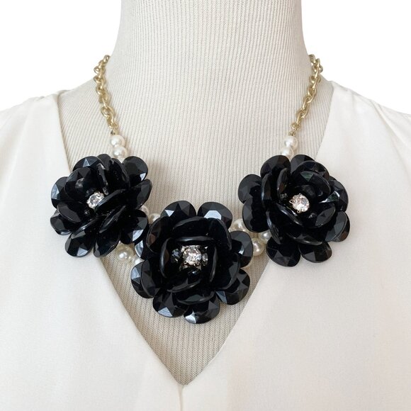 Black Lucite Rose Bib Statement Necklace with Rhinestones Adjustable Length - Picture 1 of 5